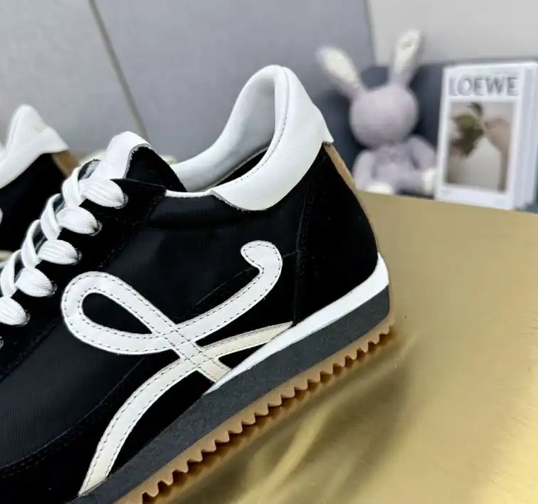 hype Loewe Sneakers