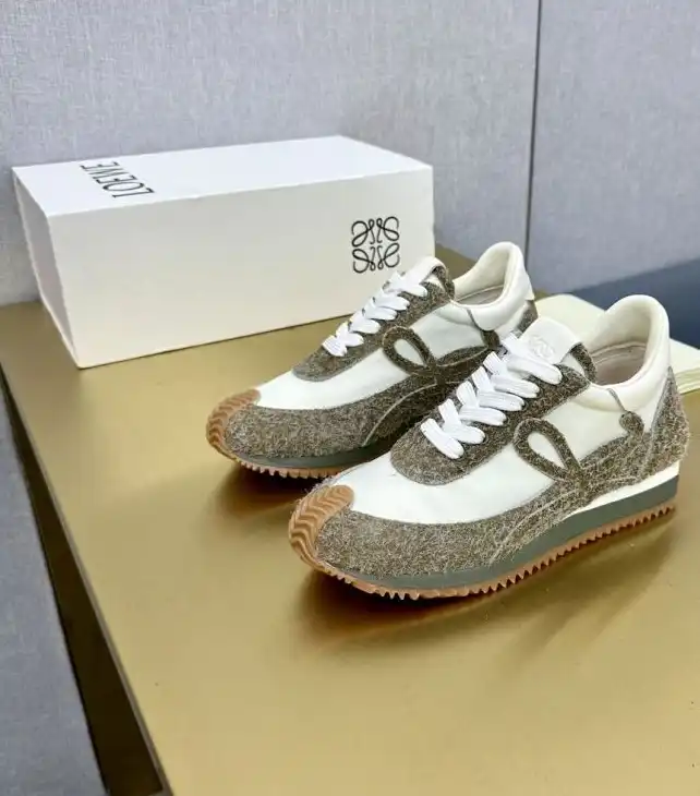 hype Loewe Sneakers