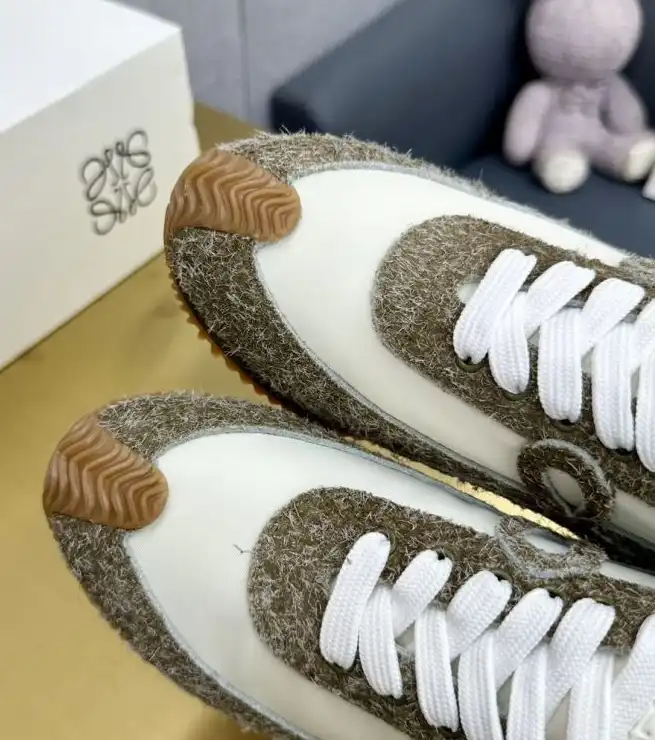 hype Loewe Sneakers