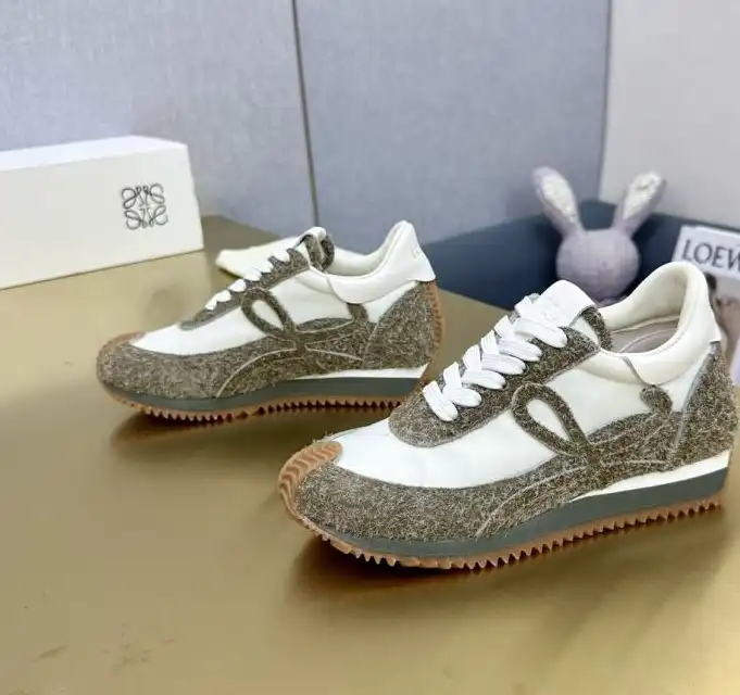 hype Loewe Sneakers