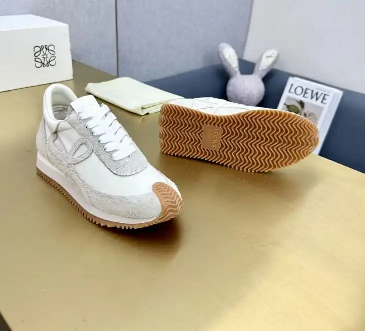 hype Loewe Sneakers