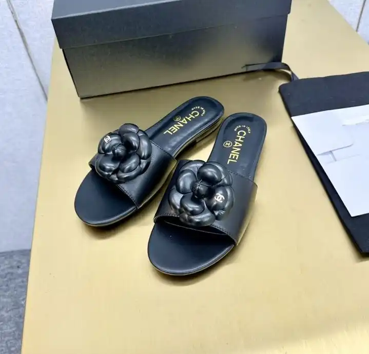 hype Chanel Slippers