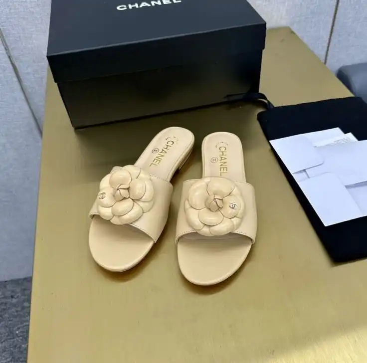 hype Chanel Slippers