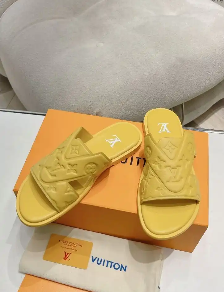 hype LV Slippers