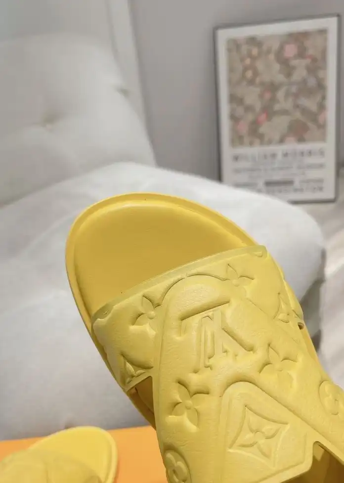 hype LV Slippers