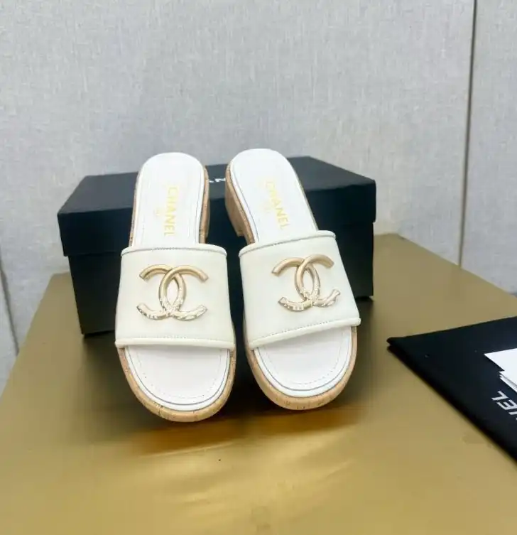 hype Chanel Slippers