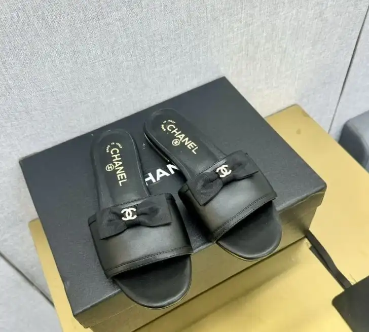 hype Chanel Slippers