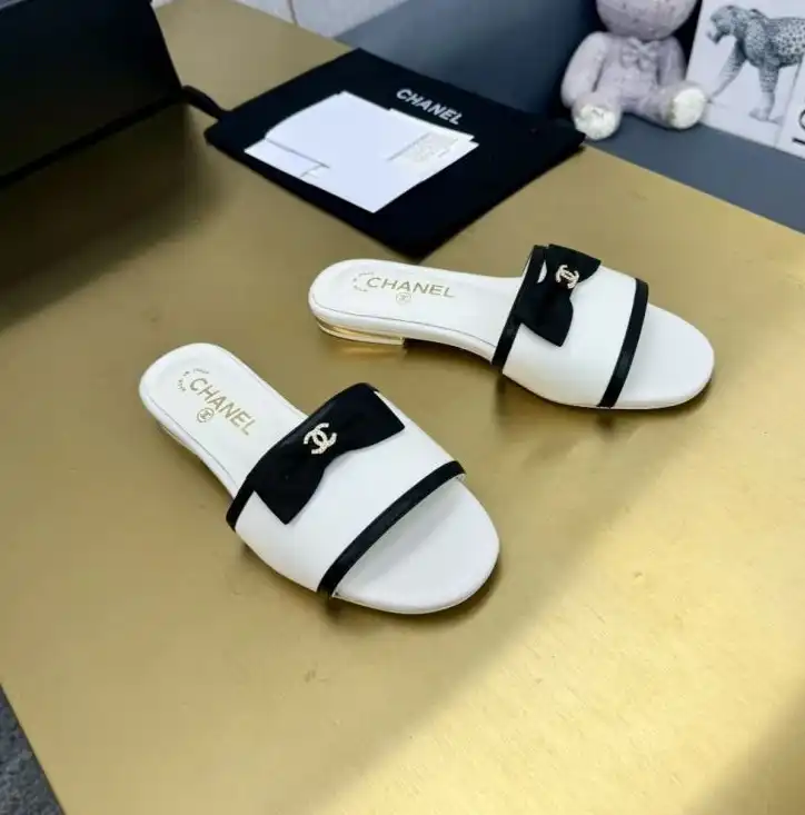 hype Chanel Slippers