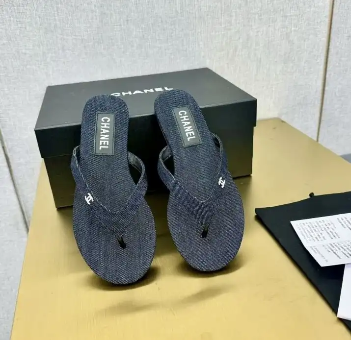 hype Chanel Slippers