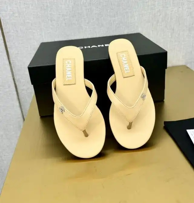 hype Chanel Slippers