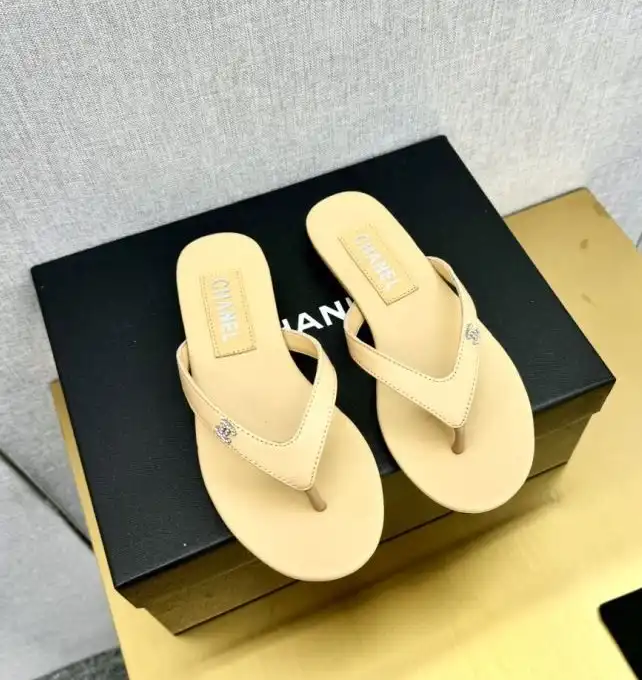 hype Chanel Slippers