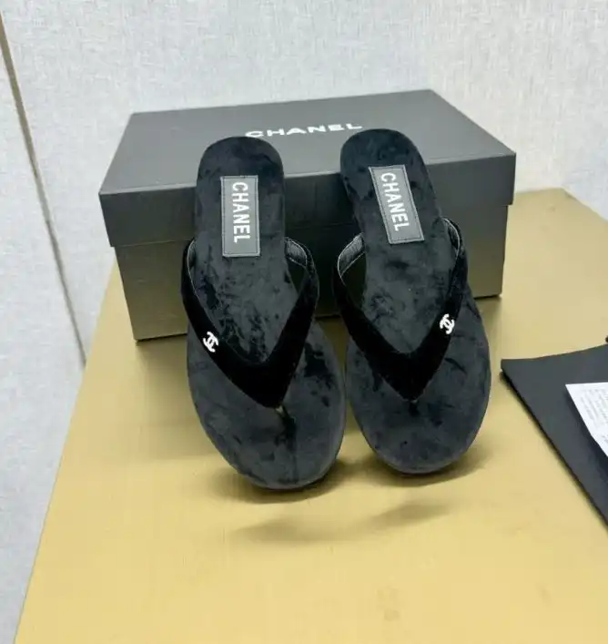 hype Chanel Slippers