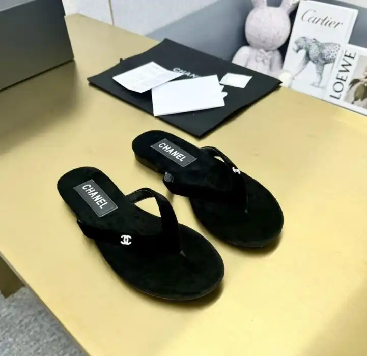 hype Chanel Slippers