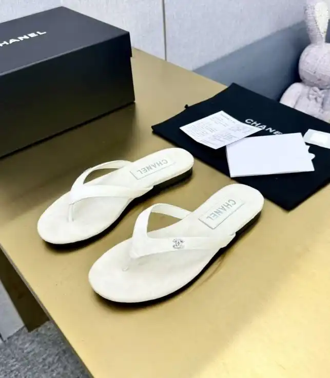 hype Chanel Slippers