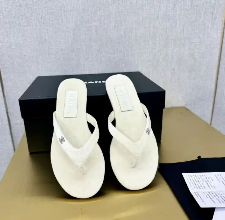 hype Chanel Slippers