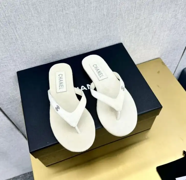 hype Chanel Slippers