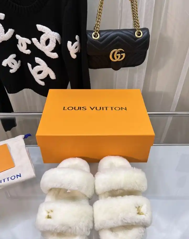 hype LV Slippers