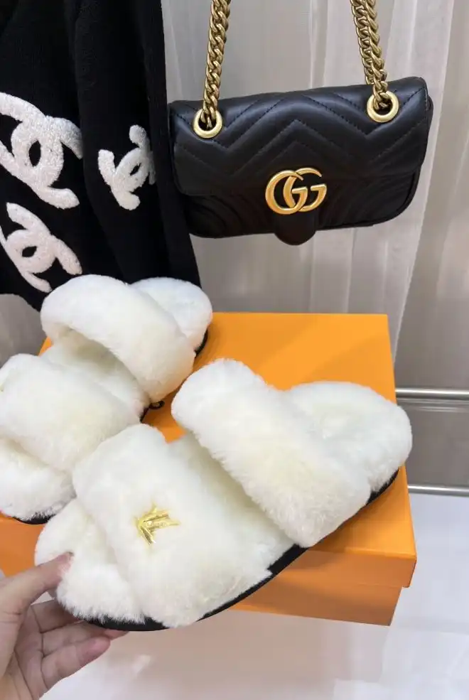 hype LV Slippers