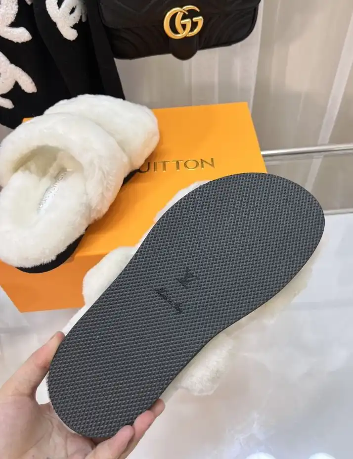 hype LV Slippers