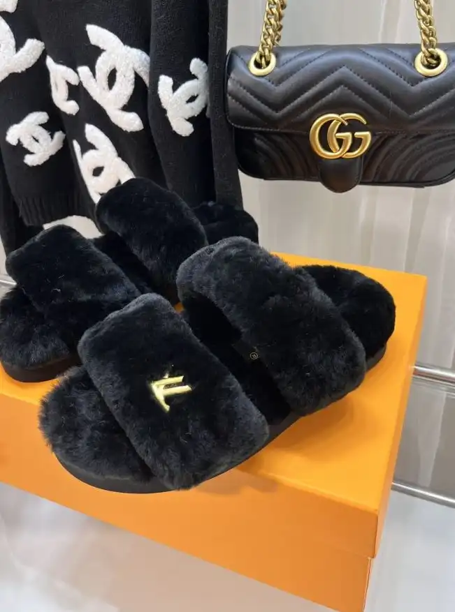 hype LV Slippers