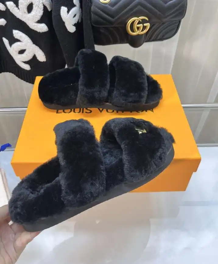 hype LV Slippers