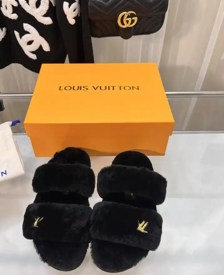 hype LV Slippers