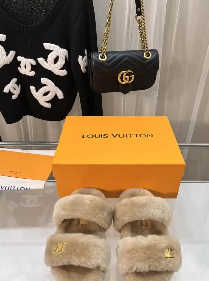 hype LV Slippers