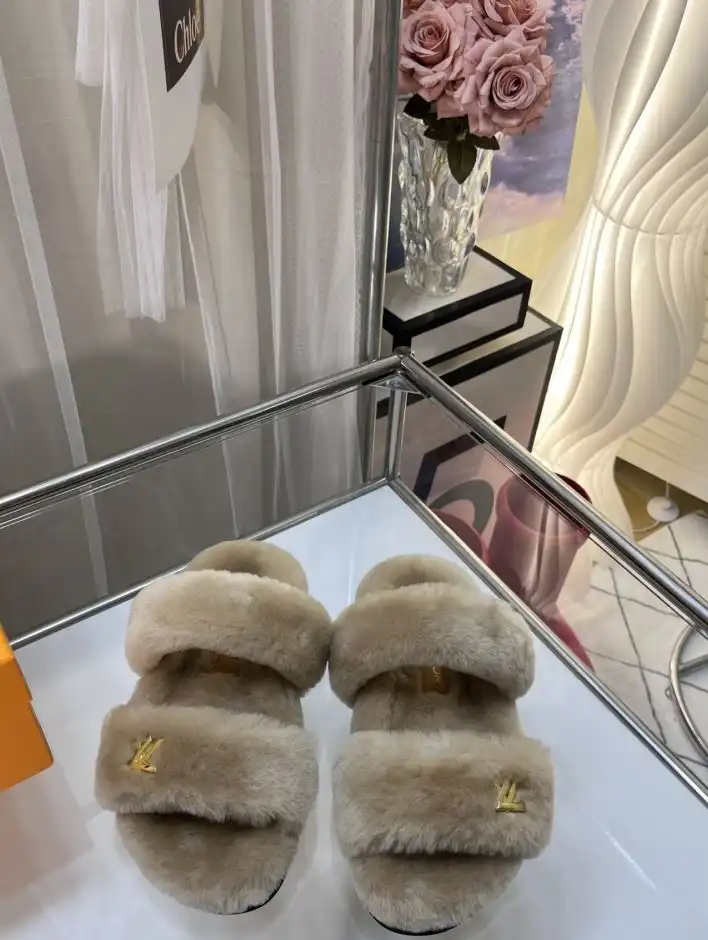 hype LV Slippers