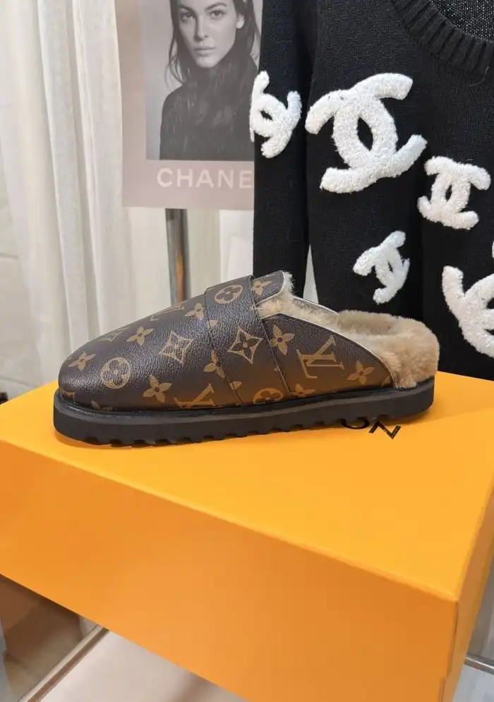 hype LV Slippers