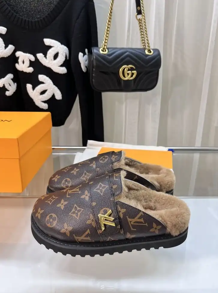 hype LV Slippers