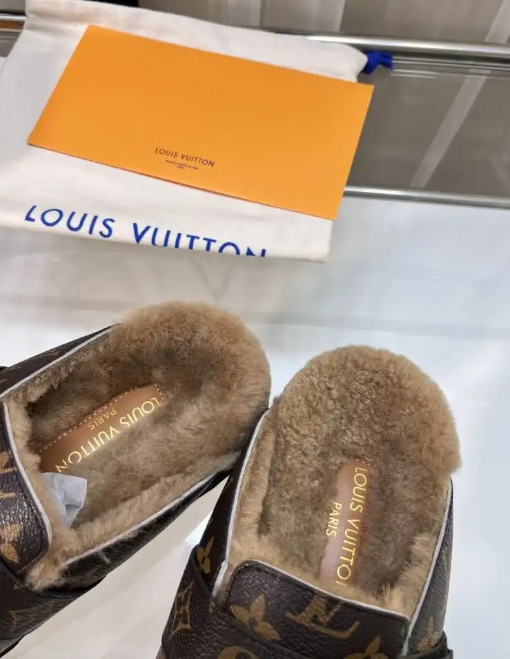 hype LV Slippers