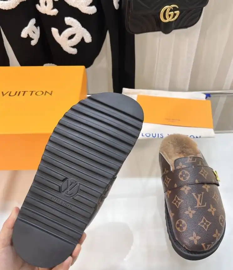 hype LV Slippers