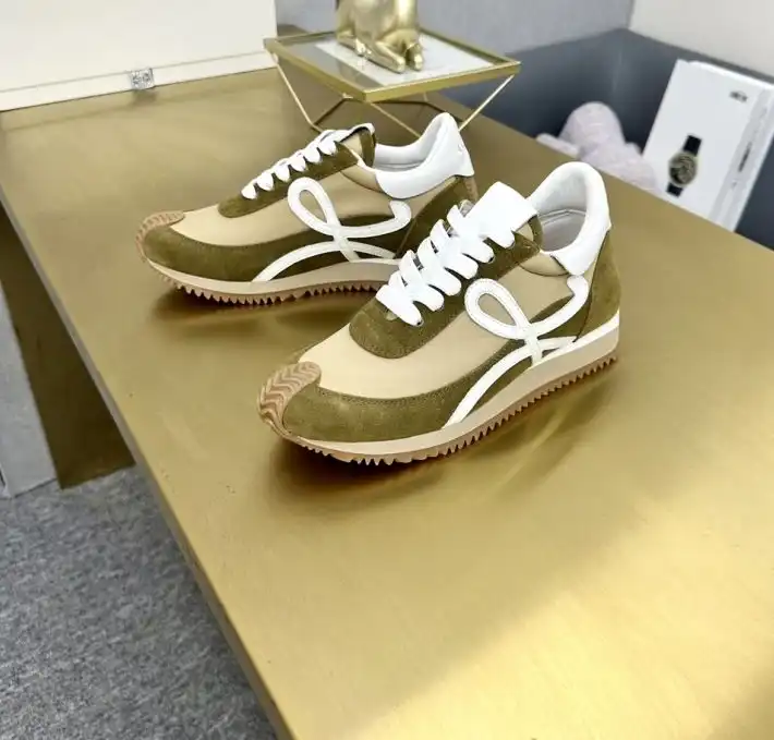 hype Loewe Sneakers