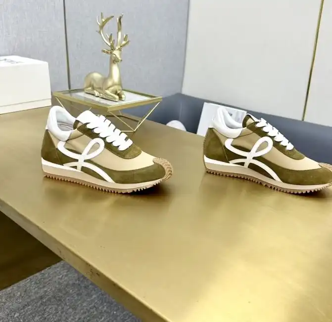 hype Loewe Sneakers