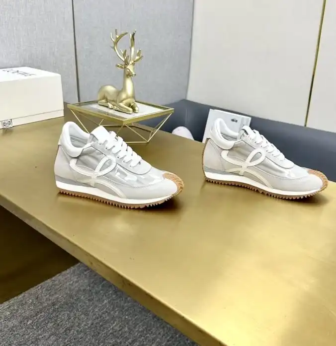 hype Loewe Sneakers