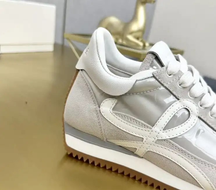 hype Loewe Sneakers