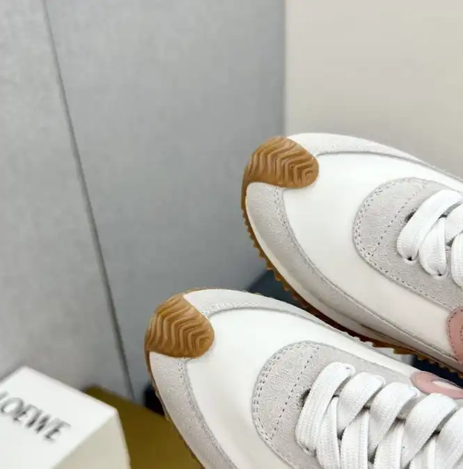 hype Loewe Sneakers