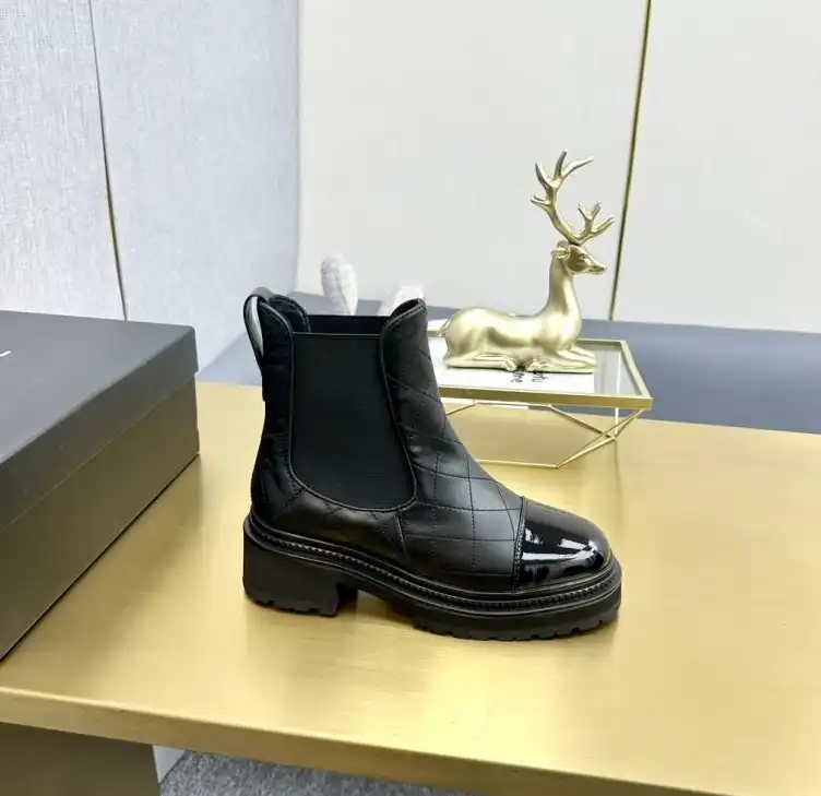 hype Chanel Boots