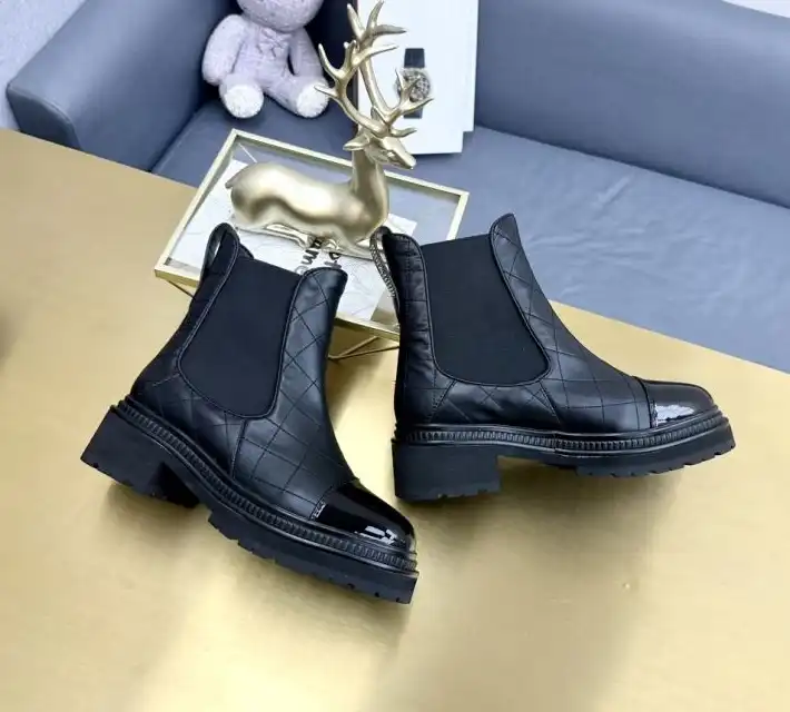 hype Chanel Boots