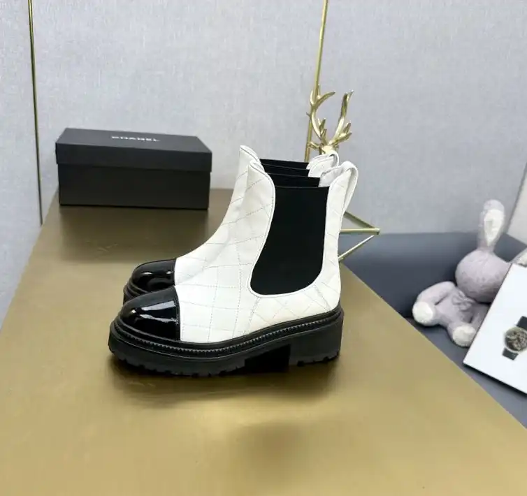 hype Chanel Boots