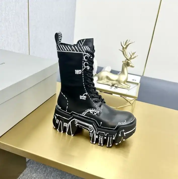 hype Balenciaga Boots