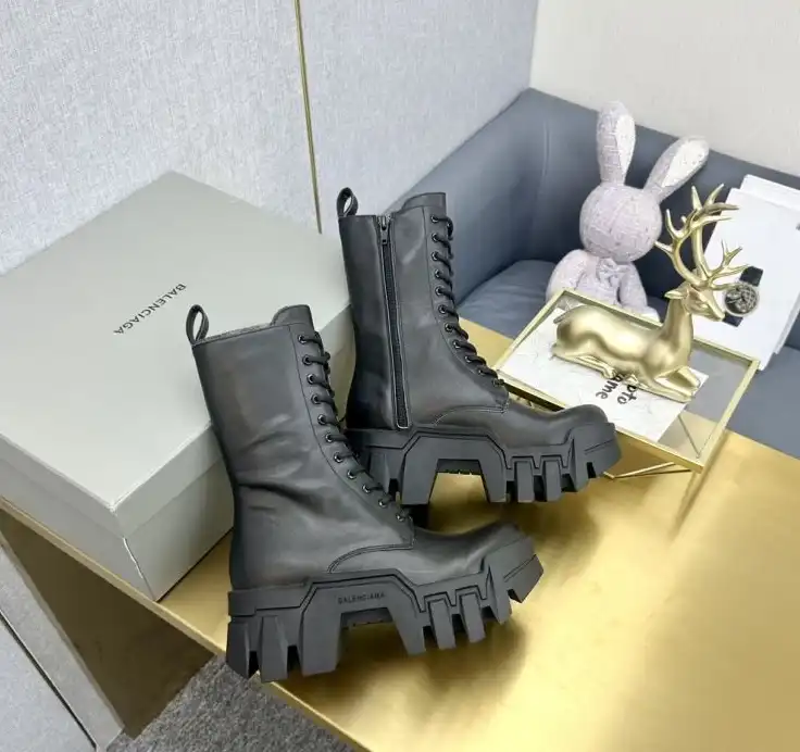 hype Balenciaga Boots