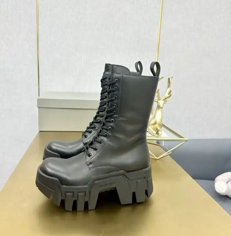 hype Balenciaga Boots