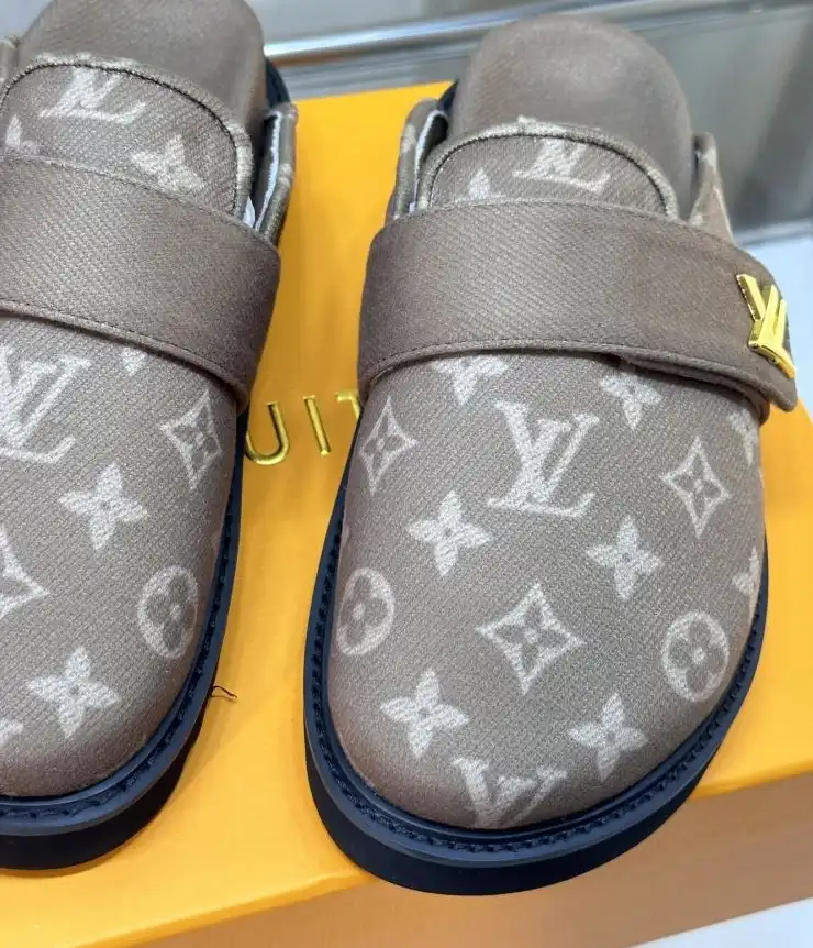 hype LV Slippers