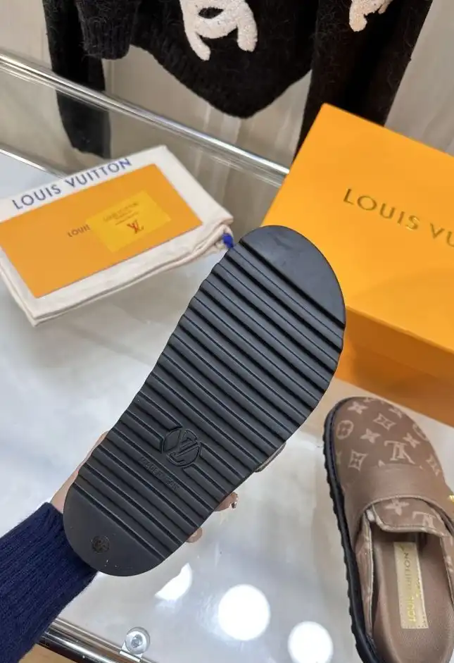 hype LV Slippers