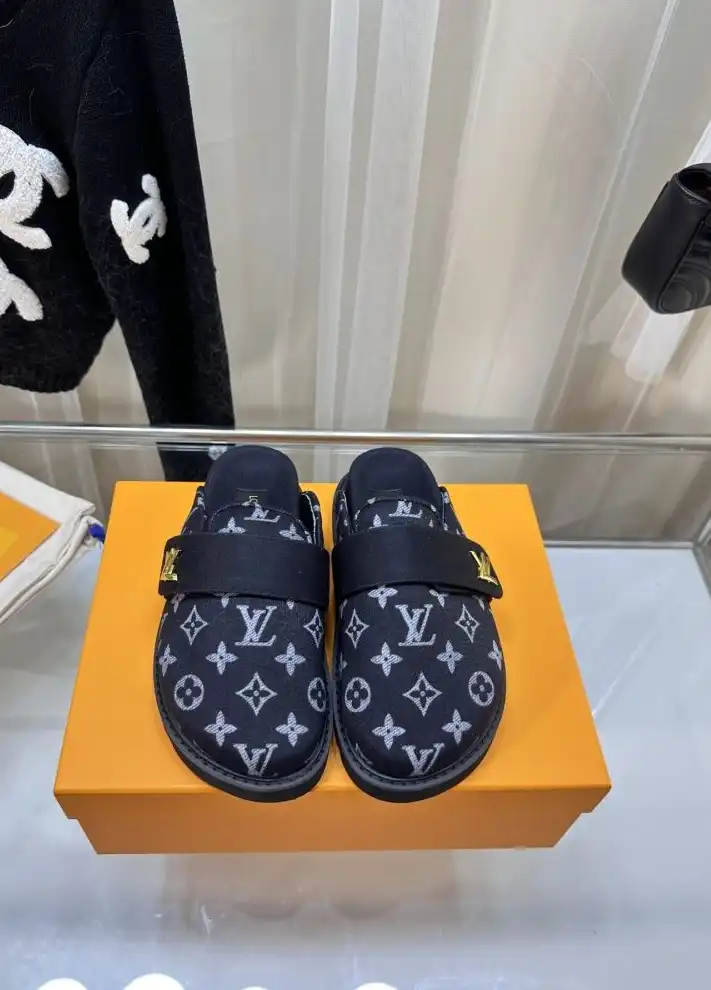 hype LV Slippers