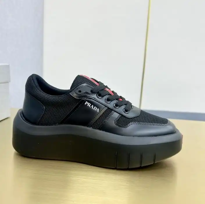 hype Gucci Sneakers