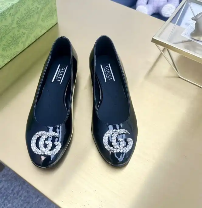 hype Gucci Flat Shoes