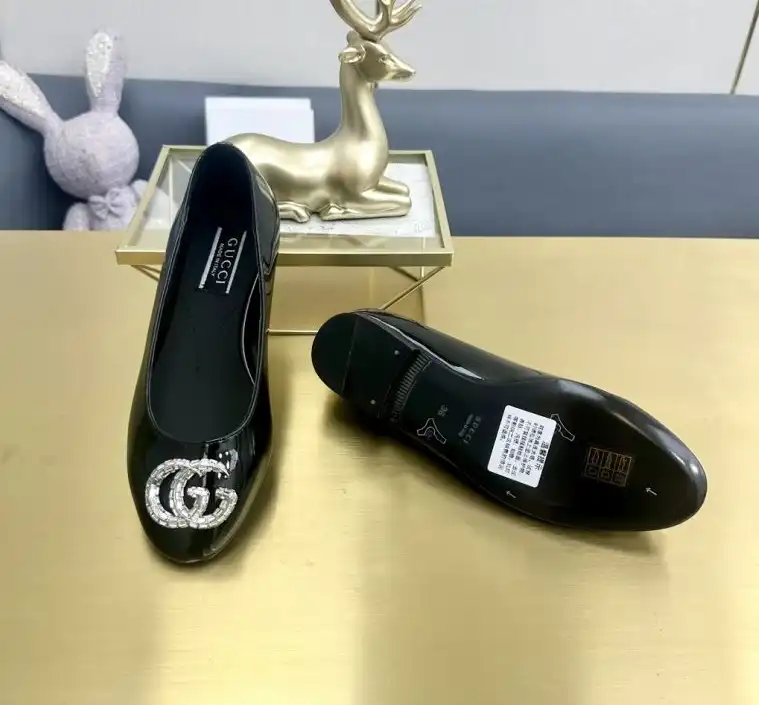 hype Gucci Flat Shoes