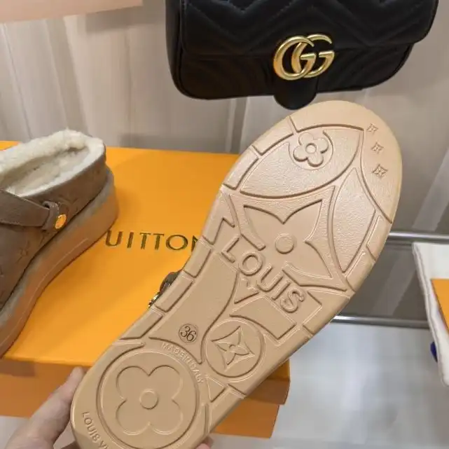 hype LV Slippers